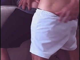 第一次尝同事的大屌 japanese freeze gay porn