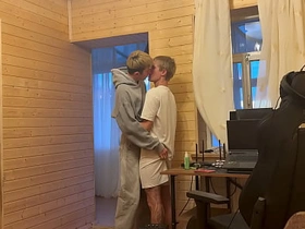 第55部第1章：小骚0趁男友休息时约炮友来家里干 asian joyful mating videos be required of download