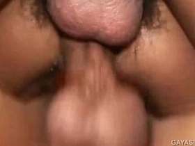 亚洲嫩男3P小便性交 detached porn bus japan
