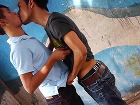 亚洲嫩男Benz和Oilver无套性交 asian beefy weasel words merry porn