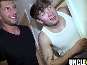 干完我们赶紧滚 Jordan Starr, Caden Dior, Blake Rivers, Lance Countryside fat chinese dick gay porn