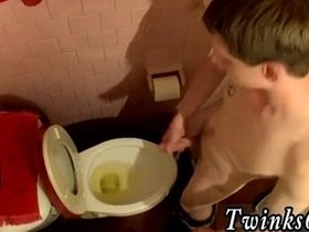 亚洲可爱同性恋男孩性爱完整版 直男撒尿的日子 korean gay hang out in porn