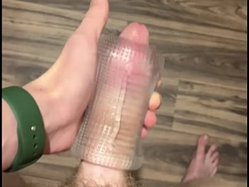 18岁嫩0操手电筒狂射！紧致玩具喷精 - 火热自慰 chinese men gay cum porn