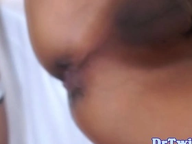 亚洲医生给病人灌肠后猛操 merry beamy dick chinese porn