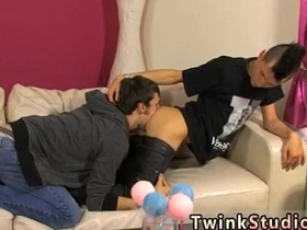 年轻亚洲男孩小阴茎同志色情与青少年性爱电影 meat gay porn japan