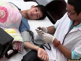 受检亚裔嫩鸡被医生无套内射时喷精 chinese dicks gay porn